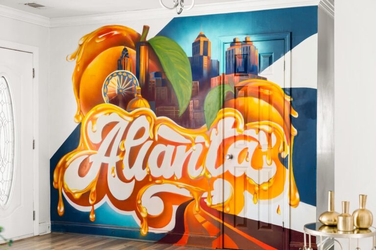 Atlanta vacation rental murals